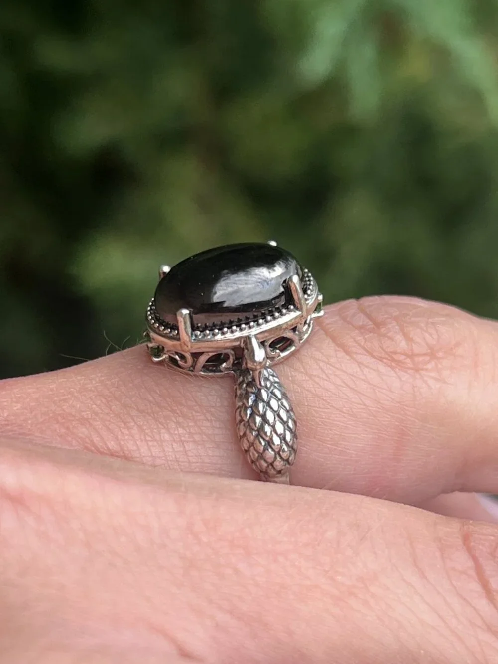 D'JOY 925 Sterling Silver Dragon Ring Black Cabochon Green Accent Stone SZ 8.25